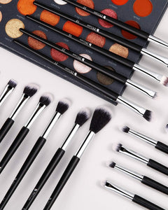 Professional Makeup Brush Set 32Pcs Makeup Brushes Premium Synthetic Kabuki Foundation Blending Brush Face Powder Blush Concealers Eye Shadows